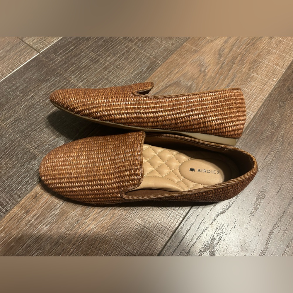 Like new Birdies woven loafers women’s size 6